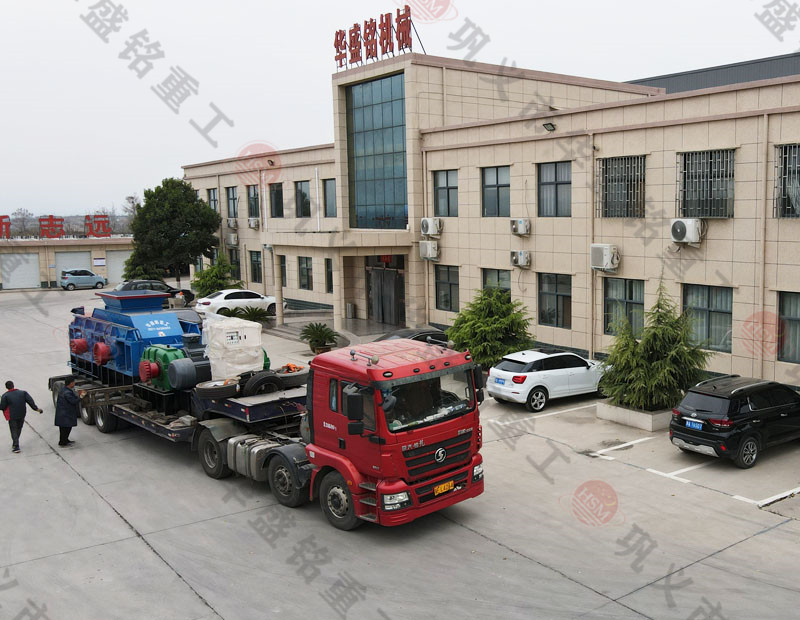 狼牙輥破碎機(jī)運(yùn)轉(zhuǎn)時(shí)注意事項(xiàng)？特點(diǎn)工作原理 